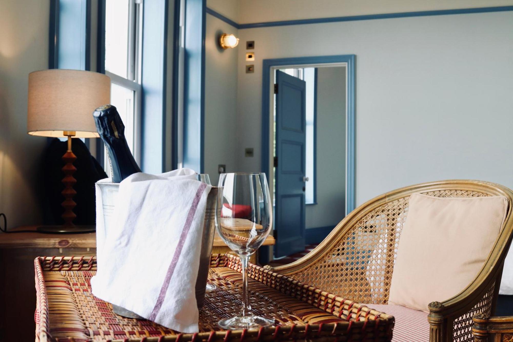 The London & Paris Hotel Folkestone Esterno foto
