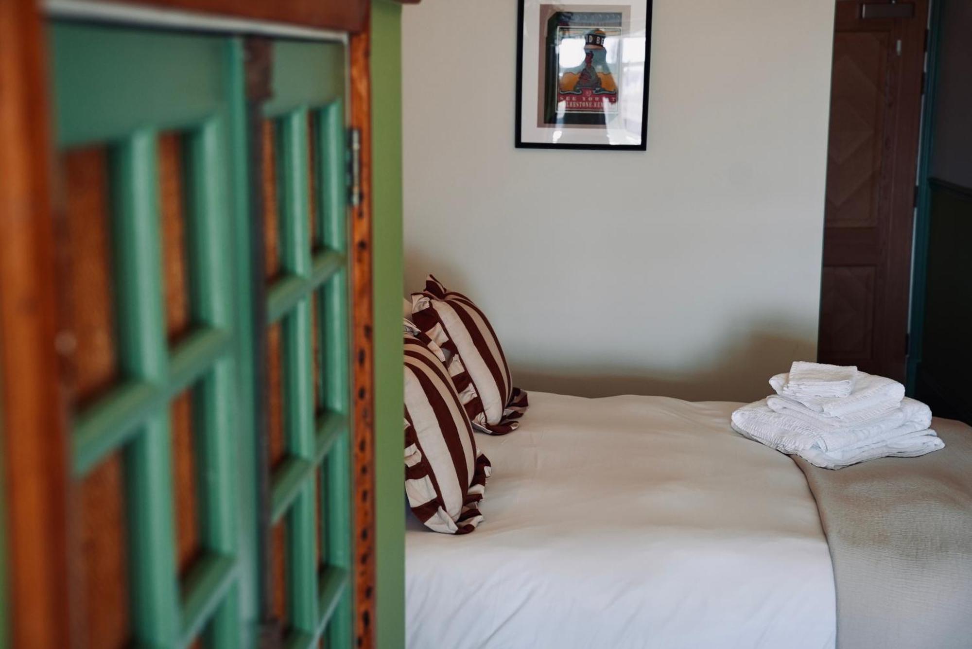 The London & Paris Hotel Folkestone Esterno foto