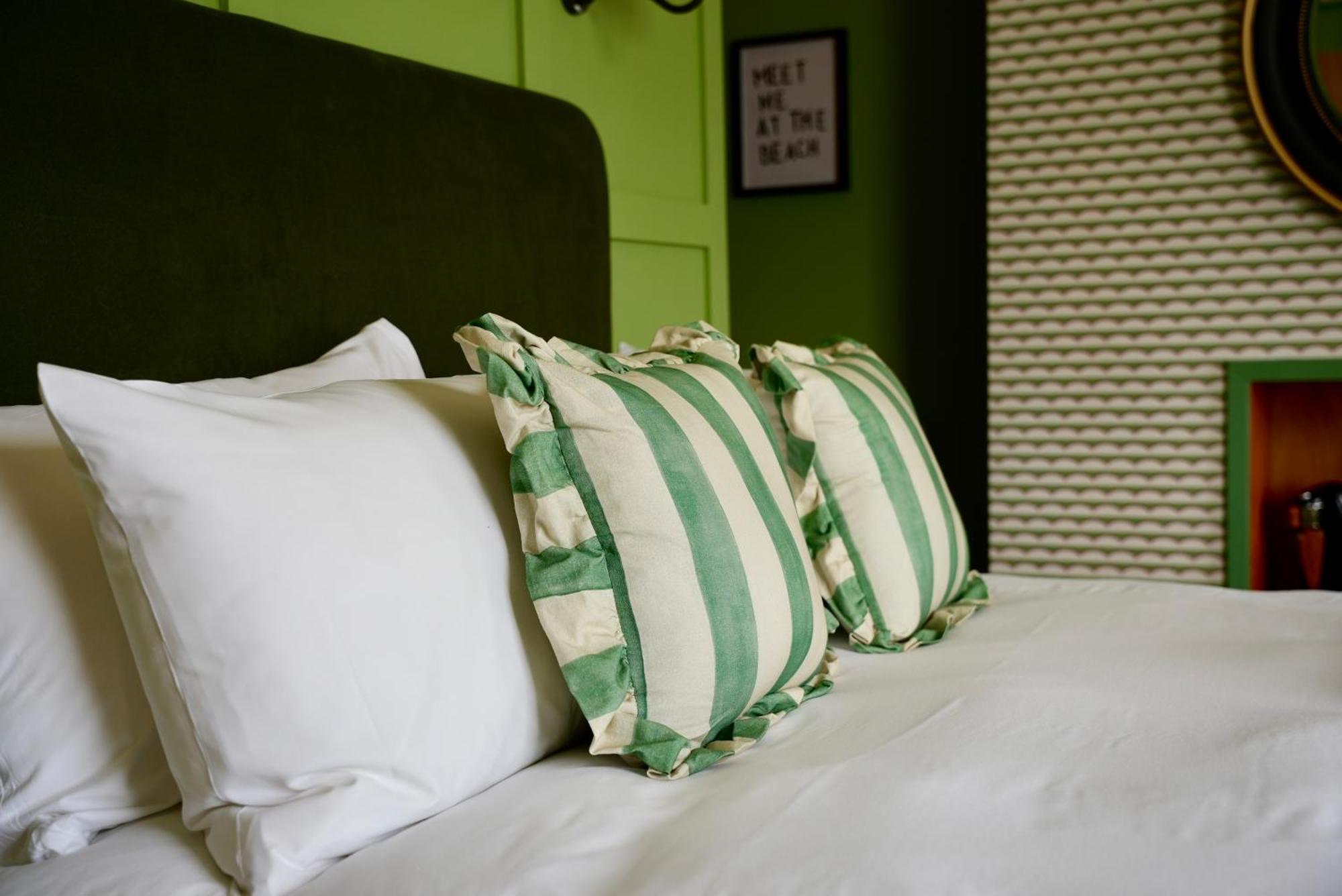 The London & Paris Hotel Folkestone Esterno foto